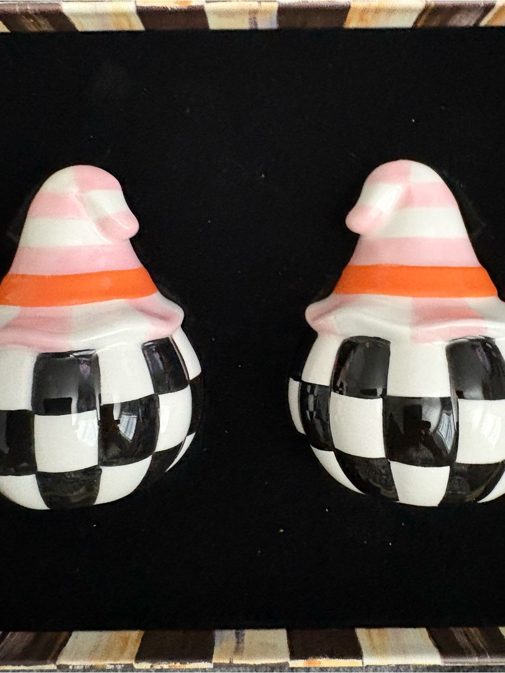 MacKenzie-Childs Trick or Treat Happy Jack Salt & Pepper - Picture 3 of 5